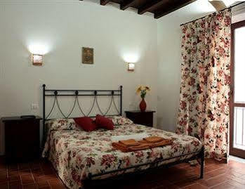 La Paranza Residence - Case Vacanze Trapani Exterior photo